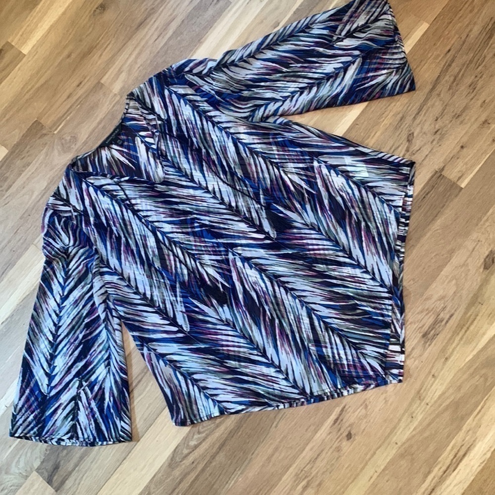 BANANA Republic 3/4 Bell Sleeve Semi Sheer Leaf Pattern Tunic Blouse Women’s XS
